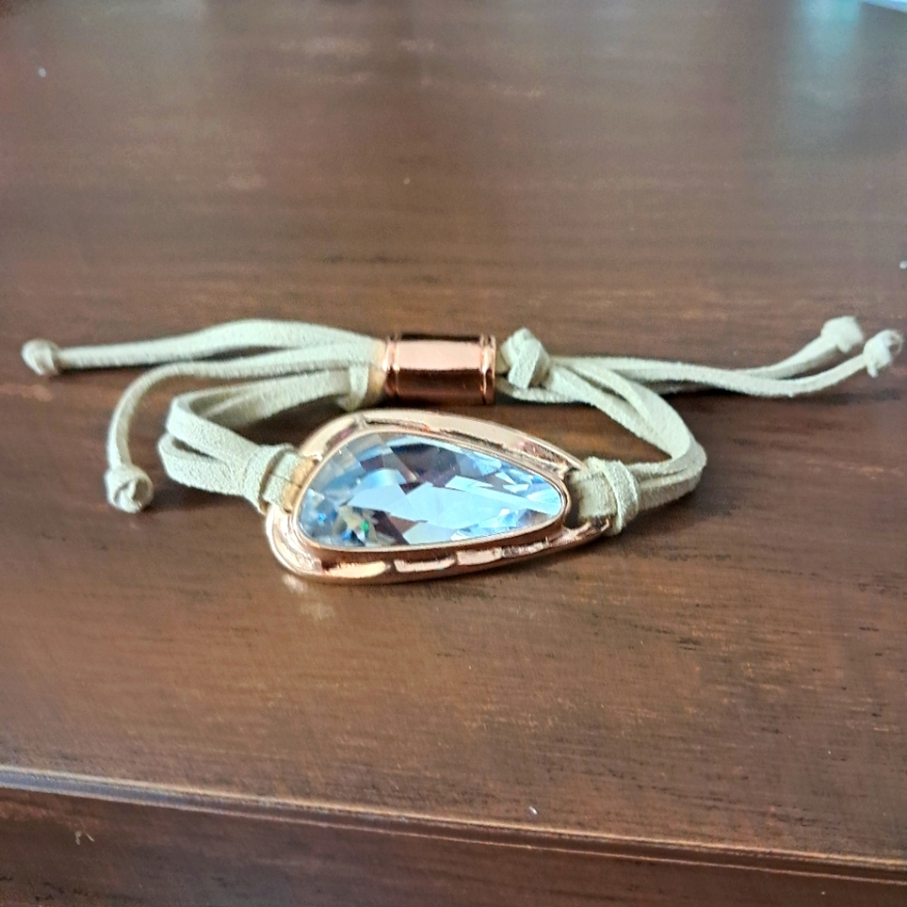 Premier Designs Crystal bracelet adjustable